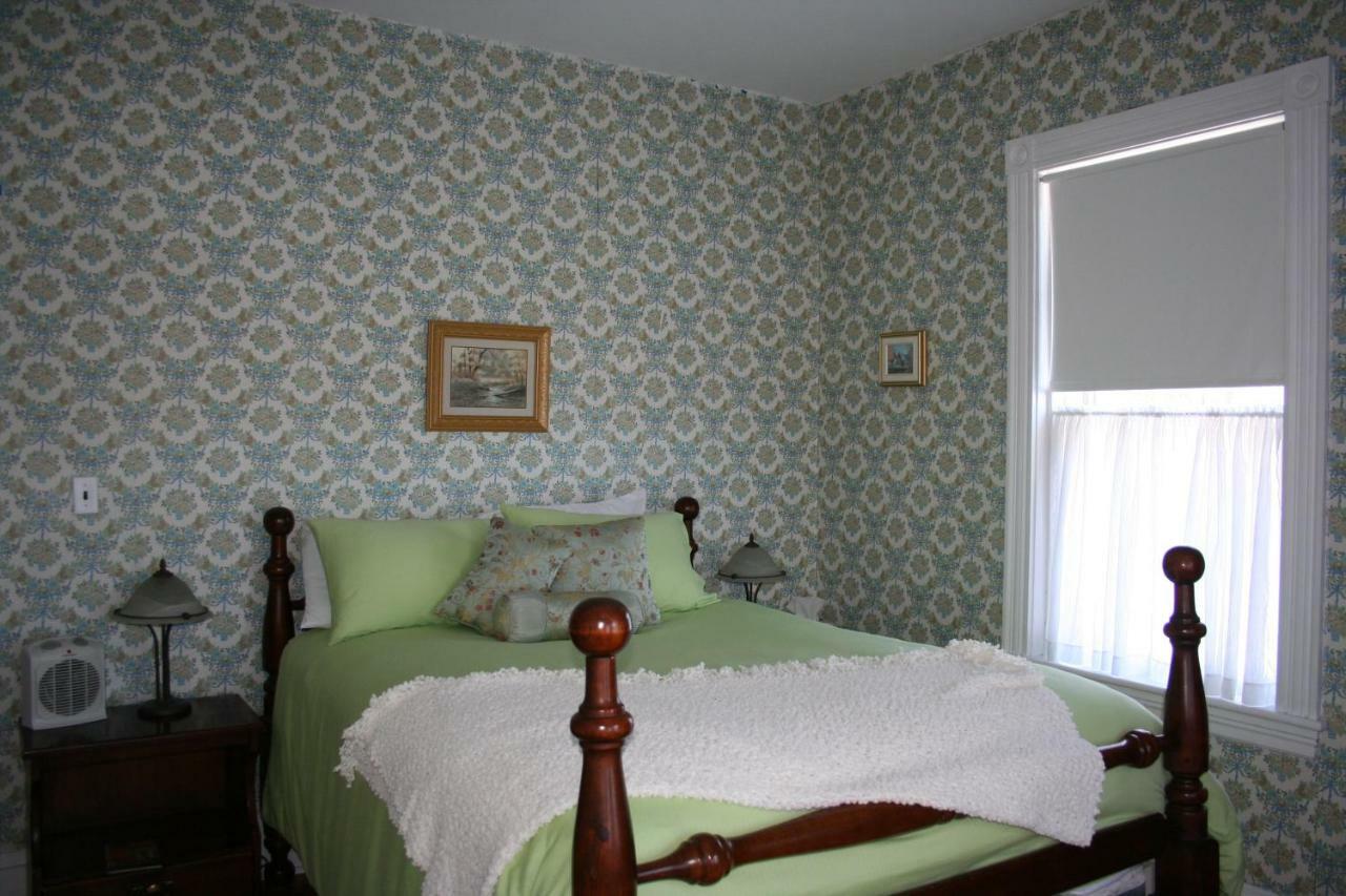 Sackville Bed And Breakfast Exterior photo